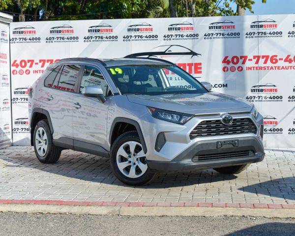 2019 Toyota RAV4 LE AWD photo