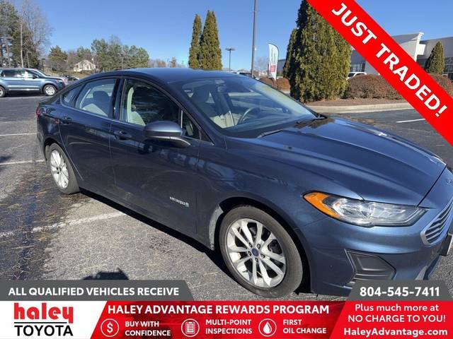 2019 Ford Fusion SE FWD photo