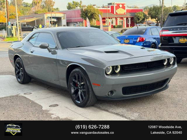 2019 Dodge Challenger SXT RWD photo