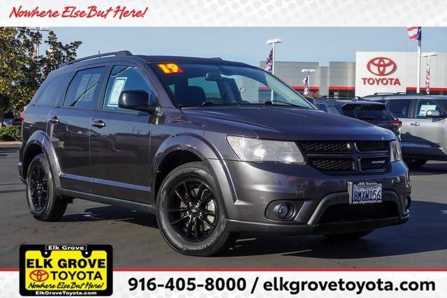 2019 Dodge Journey SE FWD photo