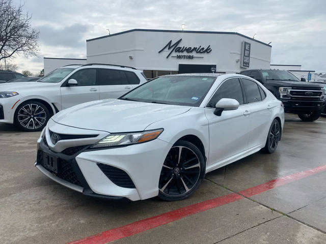 2019 Toyota Camry XSE FWD photo