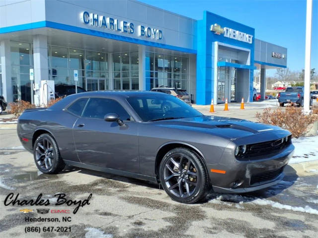 2019 Dodge Challenger SXT RWD photo