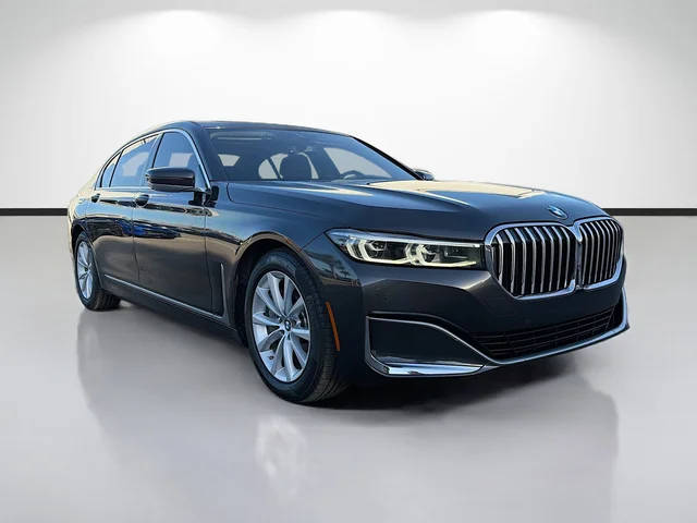 2020 BMW 7 Series 740i RWD photo