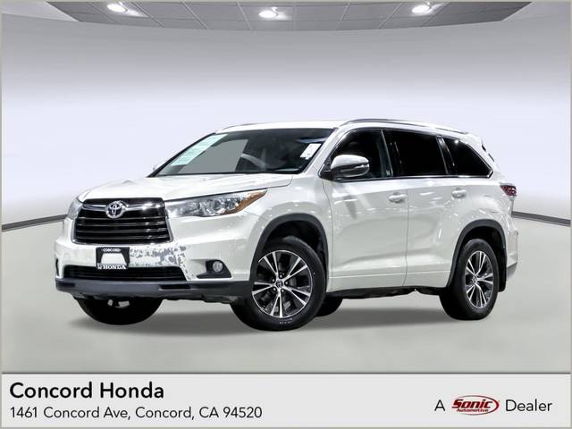 2016 Toyota Highlander XLE AWD photo