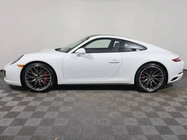 2019 Porsche 911 Carrera 4S AWD photo