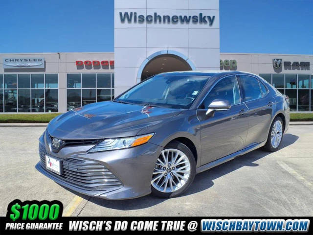 2019 Toyota Camry XLE V6 FWD photo