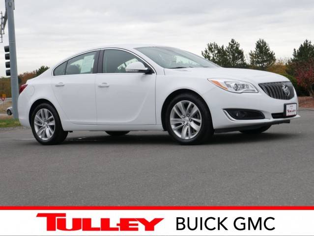 2016 Buick Regal Premium II FWD photo