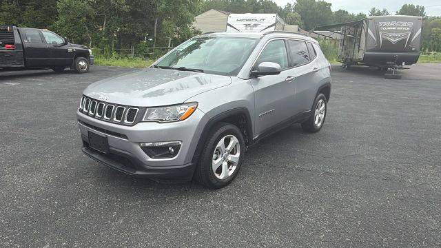 2019 Jeep Compass Latitude 4WD photo