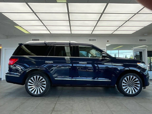 2019 Lincoln Navigator Reserve 4WD photo