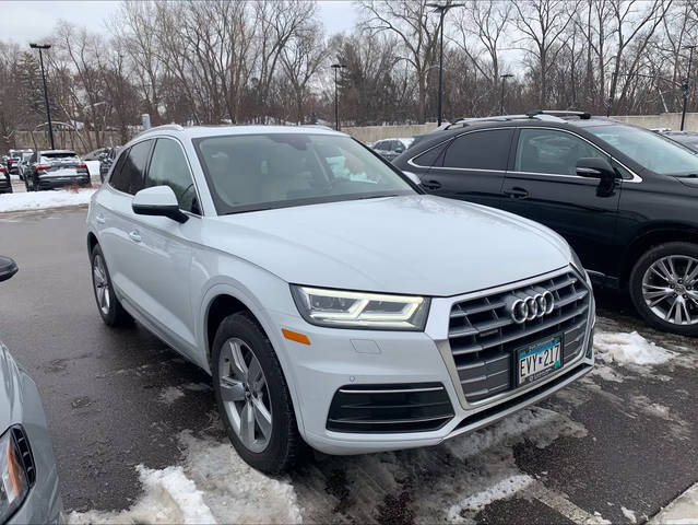 2019 Audi Q5 Premium Plus AWD photo