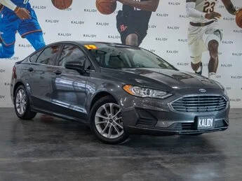 2019 Ford Fusion SE FWD photo