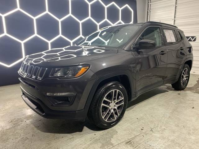 2018 Jeep Compass Latitude FWD photo