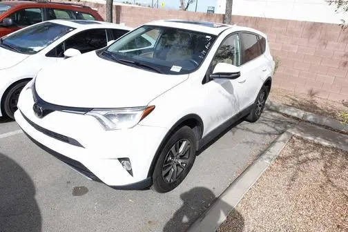 2018 Toyota RAV4 XLE AWD photo