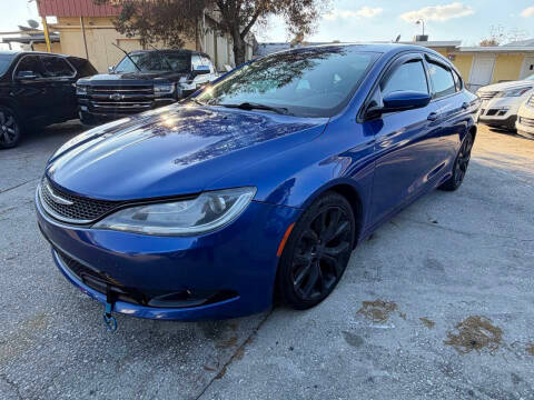 2015 Chrysler 200 S FWD photo