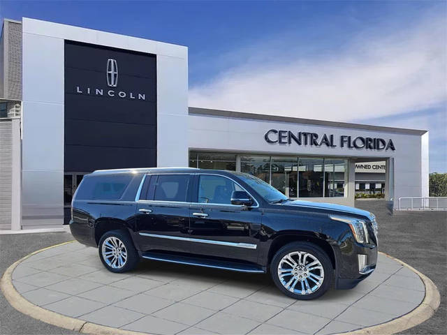 2020 Cadillac Escalade ESV Luxury RWD photo