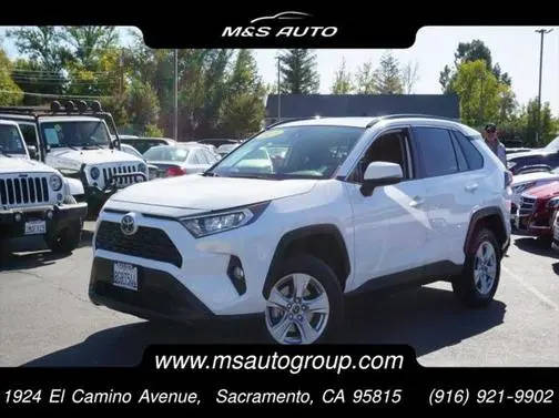 2019 Toyota RAV4 XLE AWD photo