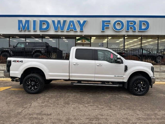 2019 Ford F-350 Super Duty LARIAT 4WD photo