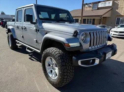 2020 Jeep Gladiator Overland 4WD photo