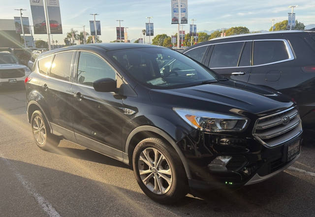 2019 Ford Escape SE FWD photo