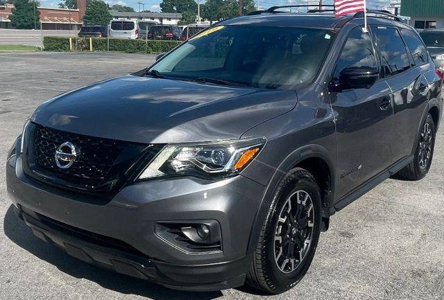 2019 Nissan Pathfinder SL FWD photo