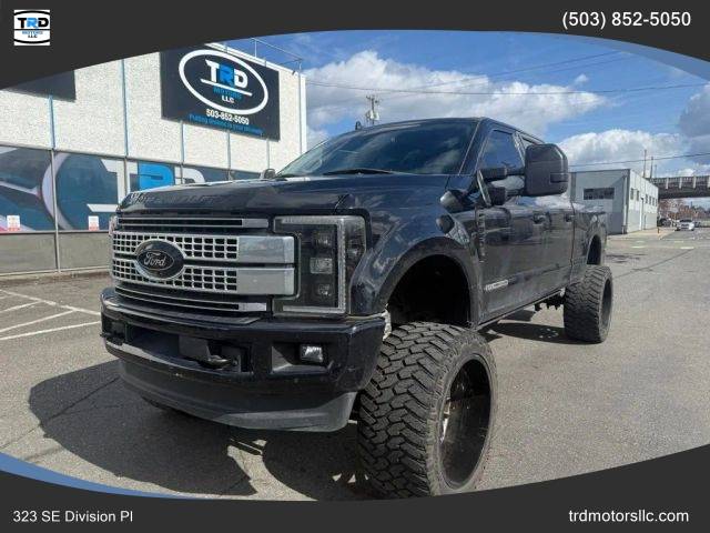 2019 Ford F-350 Super Duty LARIAT 4WD photo