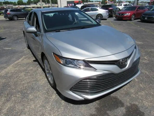 2018 Toyota Camry LE FWD photo