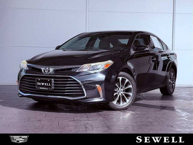 2016 Toyota Avalon XLE Plus FWD photo