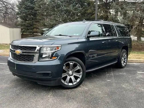 2020 Chevrolet Suburban LT 4WD photo