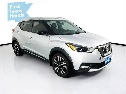 2019 Nissan Kicks SR FWD photo