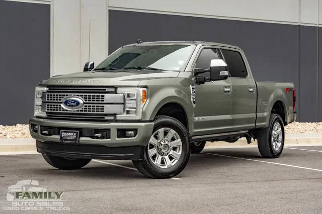 2019 Ford F-250 Super Duty Platinum 4WD photo
