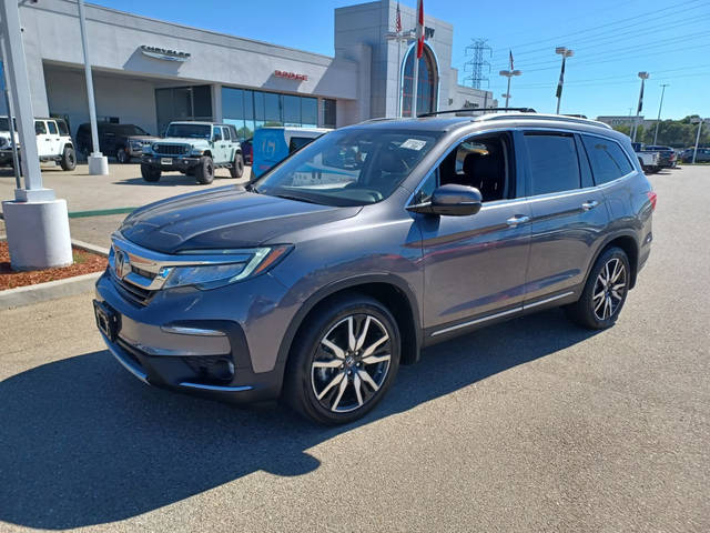 2019 Honda Pilot Touring 8-Passenger AWD photo