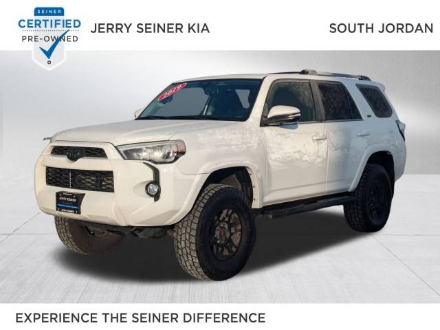 2019 Toyota 4Runner SR5 Premium 4WD photo