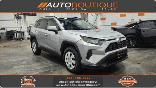2019 Toyota RAV4 LE AWD photo