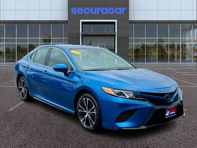 2019 Toyota Camry SE FWD photo