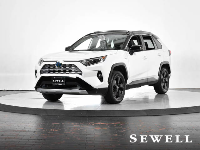 2019 Toyota RAV4 Hybrid XSE AWD photo