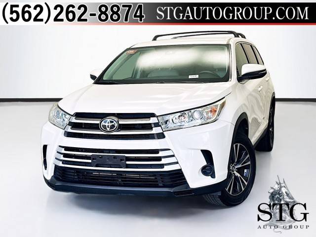 2019 Toyota Highlander LE FWD photo