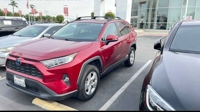 2019 Toyota RAV4 Hybrid XLE AWD photo