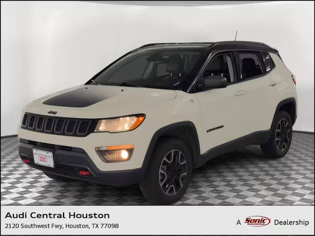 2019 Jeep Compass Trailhawk 4WD photo