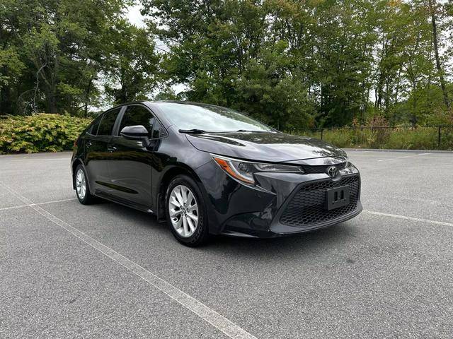 2020 Toyota Corolla LE FWD photo