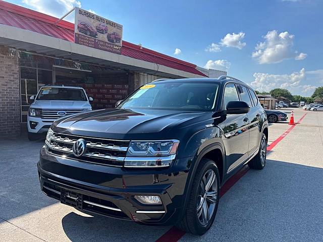 2019 Volkswagen Atlas 3.6L V6 SE w/Technology R-Line FWD photo