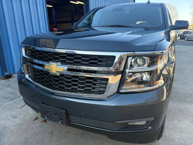 2020 Chevrolet Suburban LT RWD photo