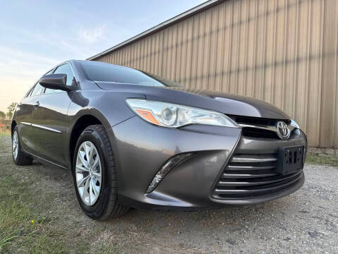 2016 Toyota Camry LE FWD photo