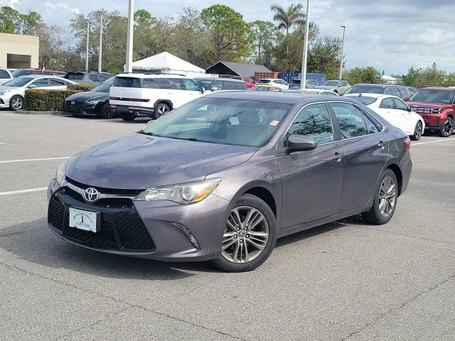 2015 Toyota Camry SE FWD photo