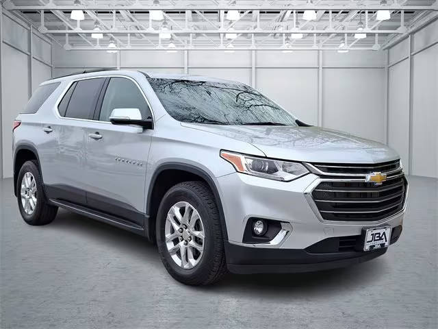 2020 Chevrolet Traverse LT Cloth FWD photo