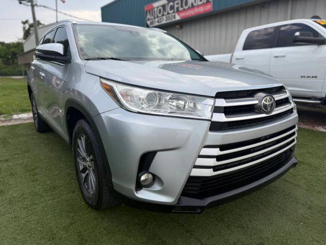 2019 Toyota Highlander XLE FWD photo