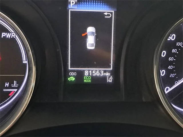 2019 Toyota Camry Hybrid LE FWD photo