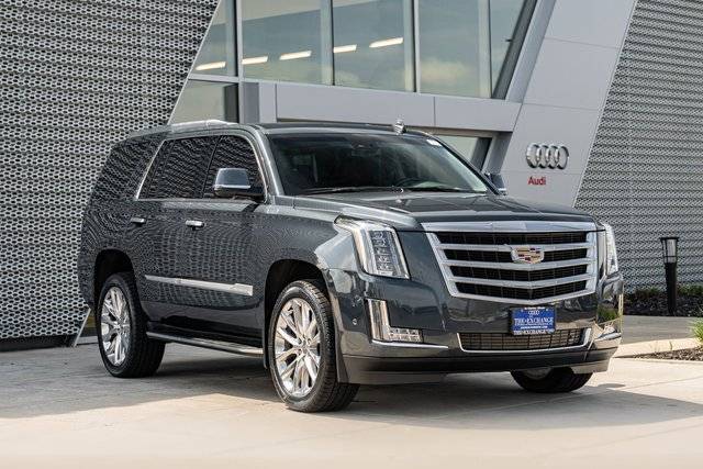 2020 Cadillac Escalade Luxury 4WD photo