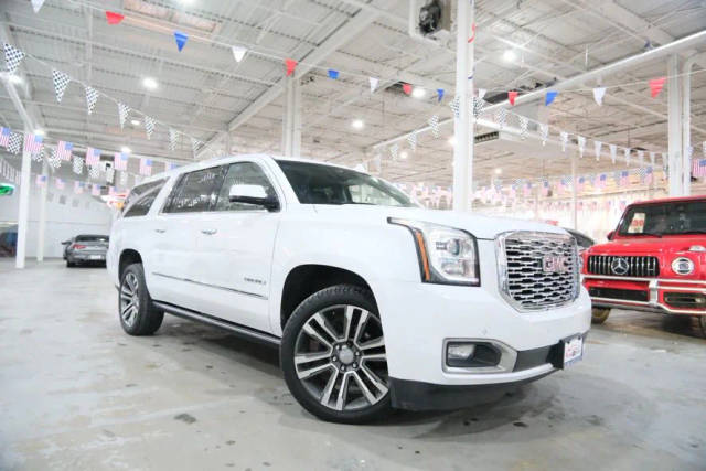 2020 GMC Yukon XL Denali 4WD photo