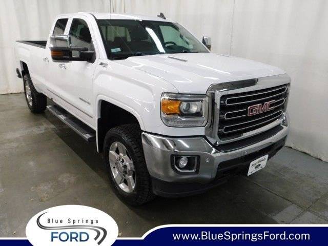 2016 GMC Sierra 2500HD SLT 4WD photo