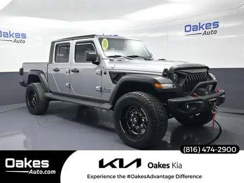2020 Jeep Gladiator Overland 4WD photo